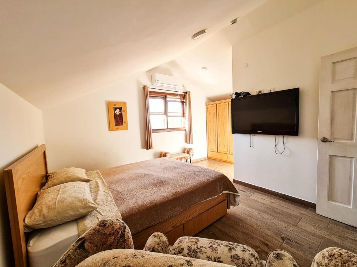 קדמת צבי Kidmat Tsvi Exterior foto